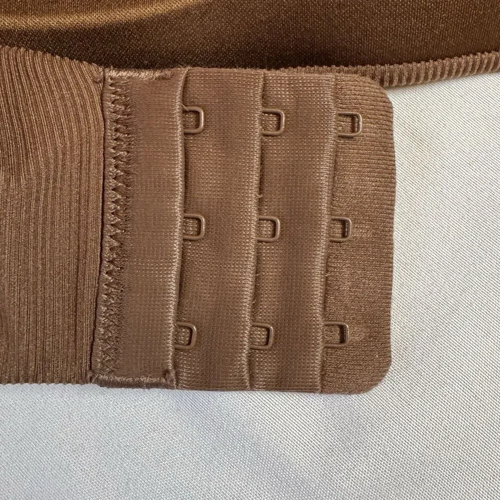 No Boundaries Seamless Wireless Bra Size XXL Brown Ribbed Stretch Comfort